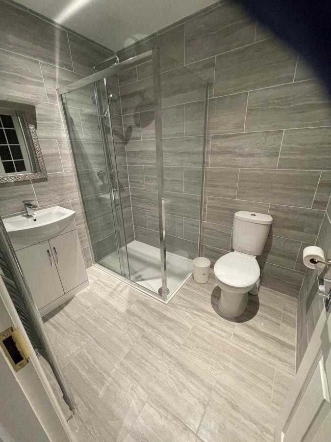 Vale Nky Apartment Rooms Londra Esterno foto