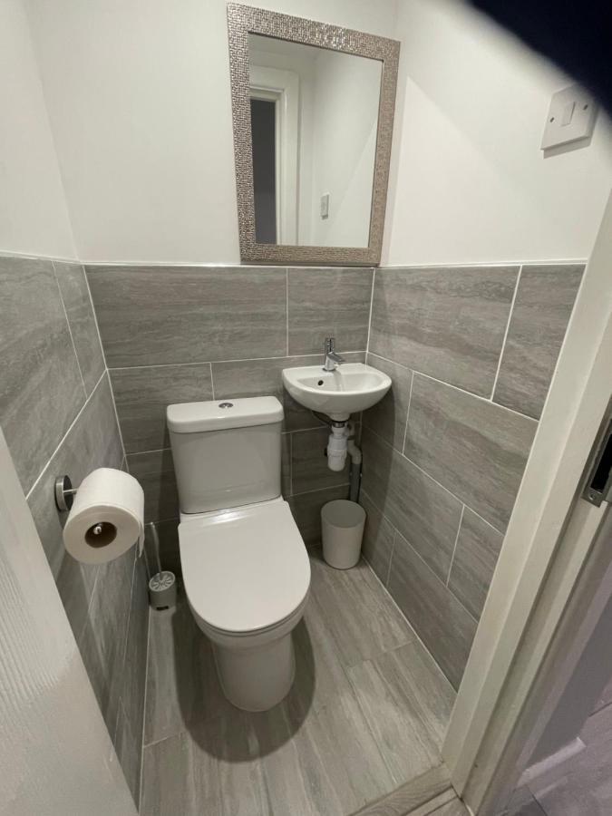 Vale Nky Apartment Rooms Londra Esterno foto